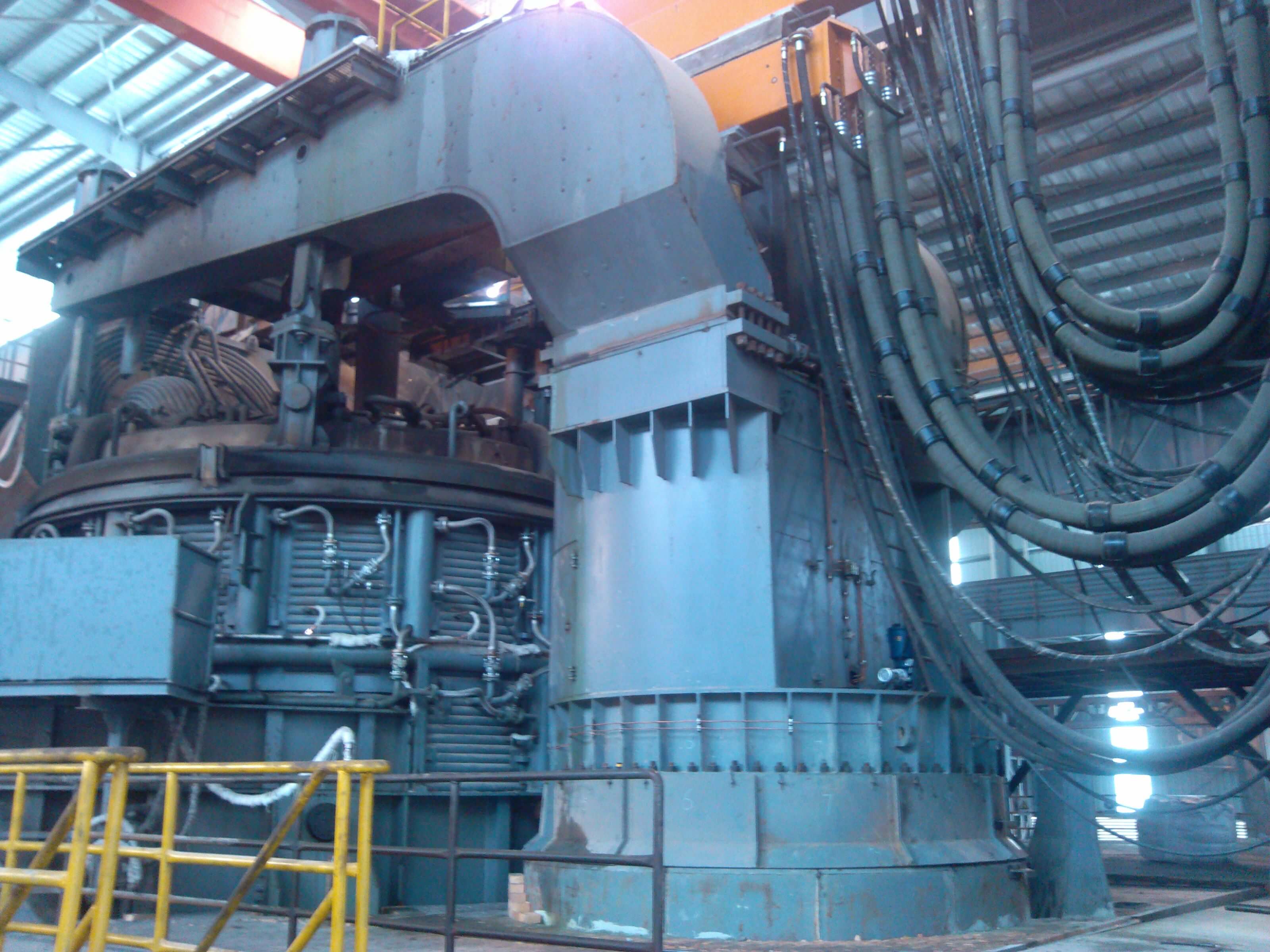 electric arc furnace for steel making