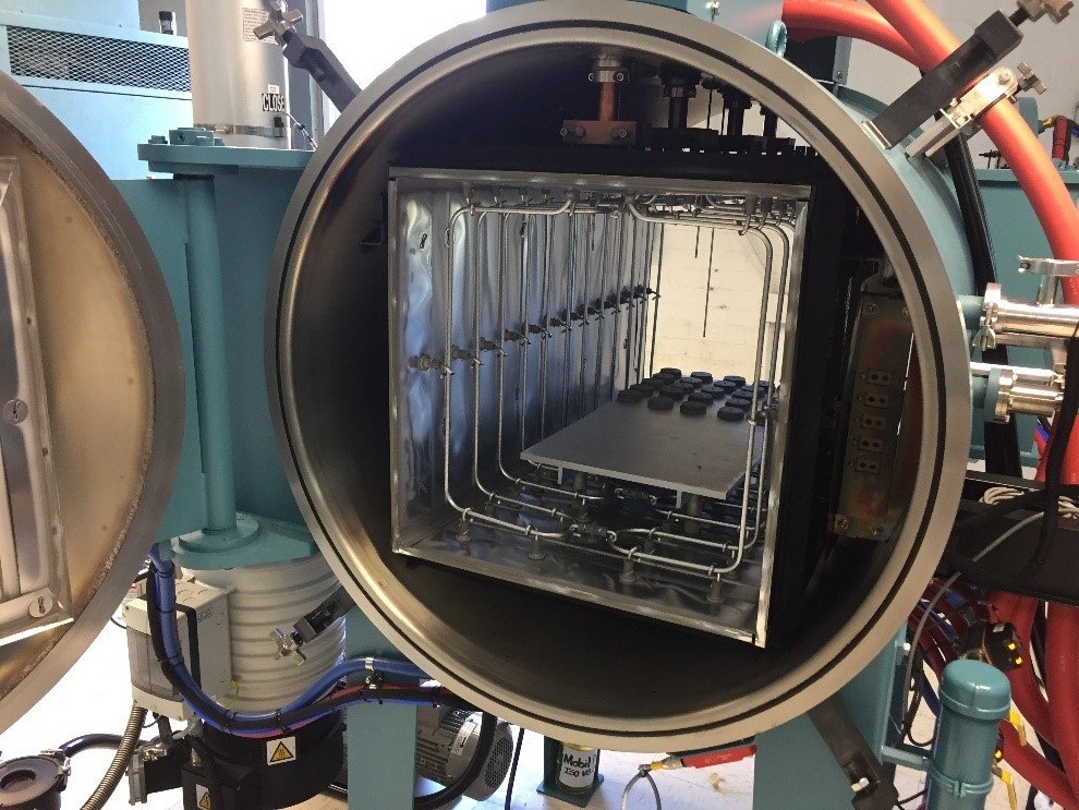 Vacuum furnace